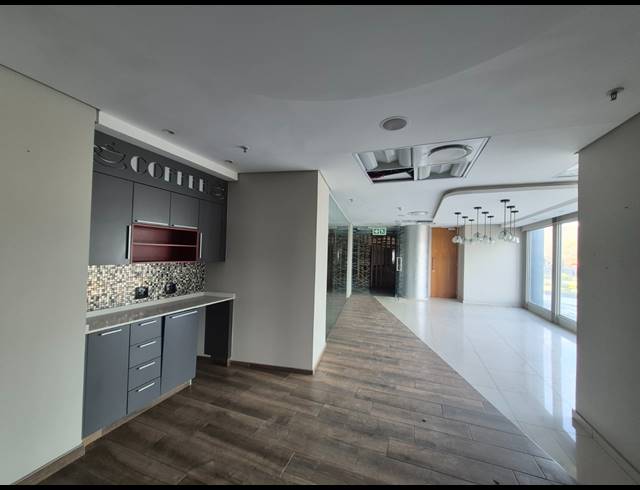 801M² OFFICE TO LET IN SANDTON CENTRAL